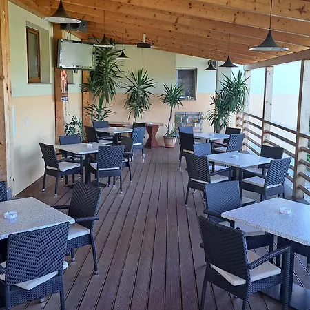 Penzion živko Dobrovce