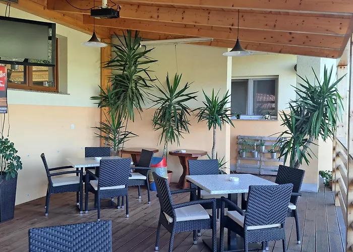 Πανσιόν Zivko Dobrovce